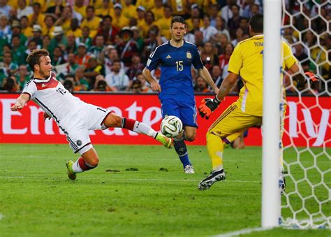  2014 FIFA World Cup 결승전: 독일의 황금세대와 마르코 로이스의 전설적인 골